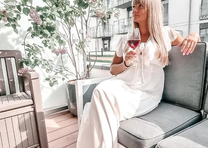 Nadmorskie Tarasy Pink&blue - C215 Sea&sun コウォブジェク